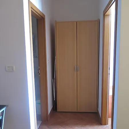 Studio In With Balcony, Air Condition, Wifi Apartman Porec